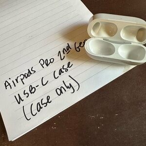 Apple AirPods Pro 2nd Gen USB-C Case - White